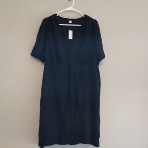 Black V-Neck Short Sleeve Dress